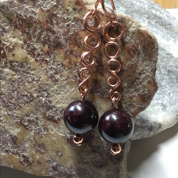 high grade genuine red garnet copper earrings - Picture 3 of 6